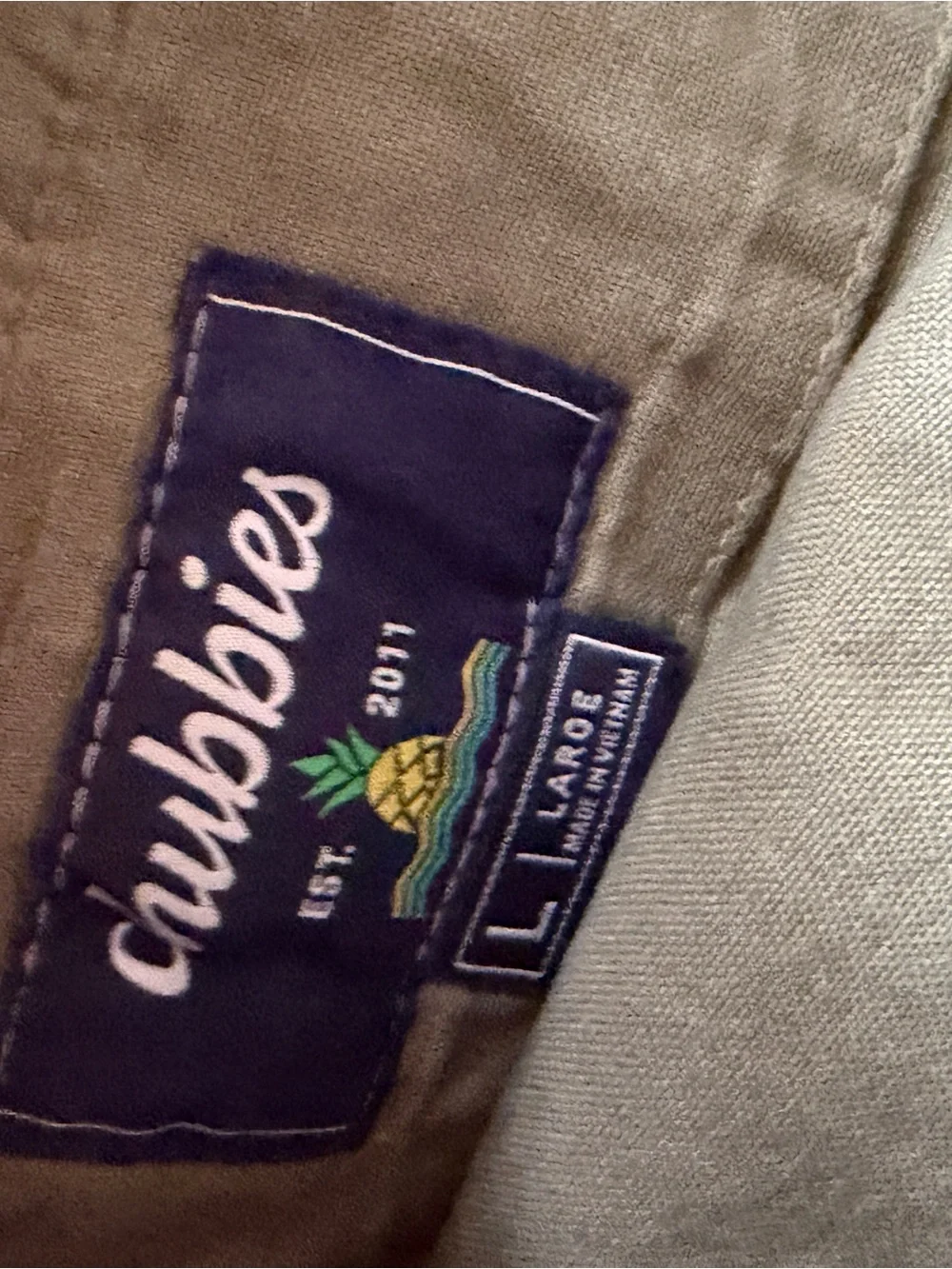 Men’s Chubbies “Escape From The Weekend” Shorts — Size Large (5.5” Inseam)